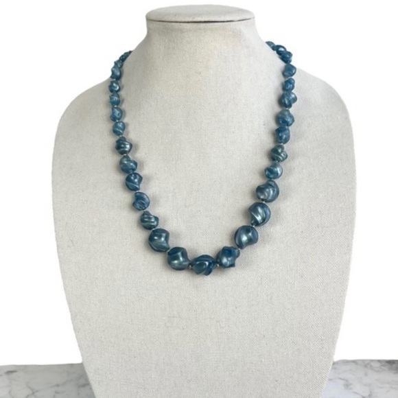 Vintage Plastic Blue and Silver Toned Beaded Necklace - Picture 7 of 15